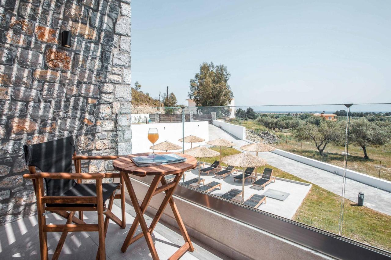 Terra Pietra Luxury Villas & Suites Лардос Экстерьер фото